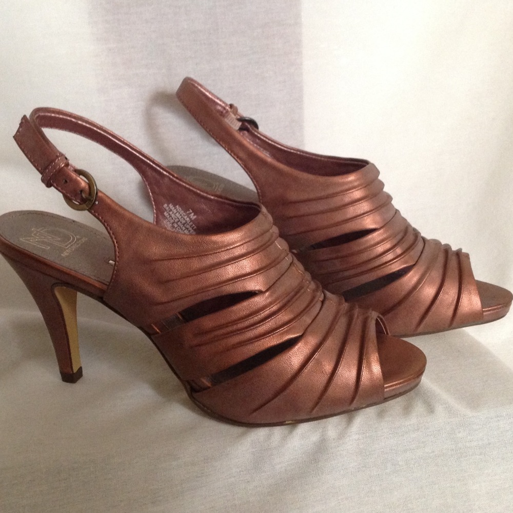 New Direction Pinkish Copper Slingback Heel